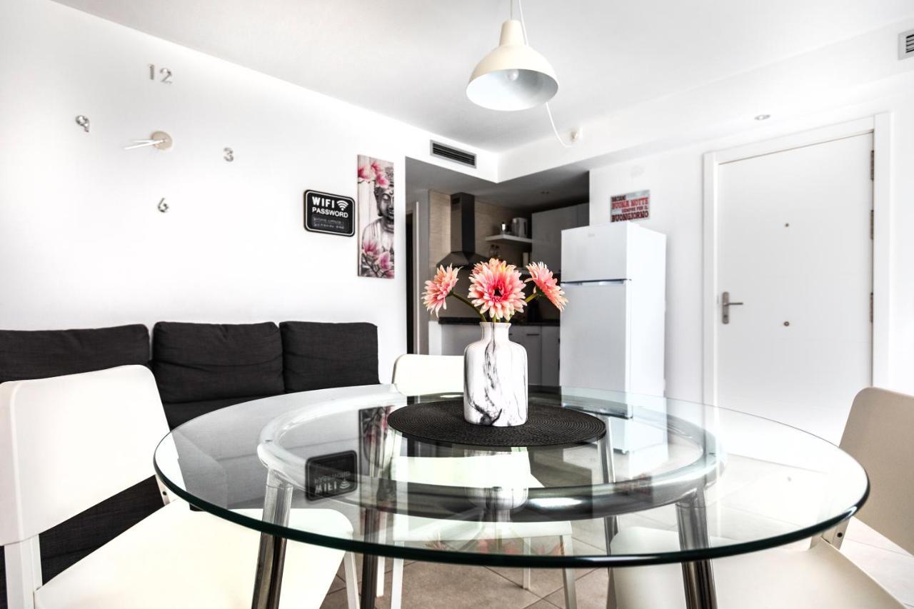Sunshine Corralejo Sun Apartment Bagian luar foto
